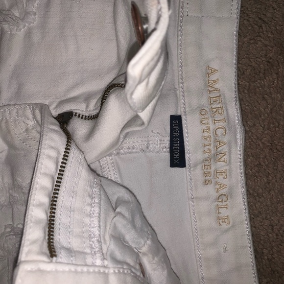 White Denim Shorts AE - Picture 3 of 4